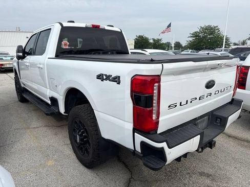 Used 2023 Ford F250 XLT w/ Black Appearance Package AWD/4WD image 3