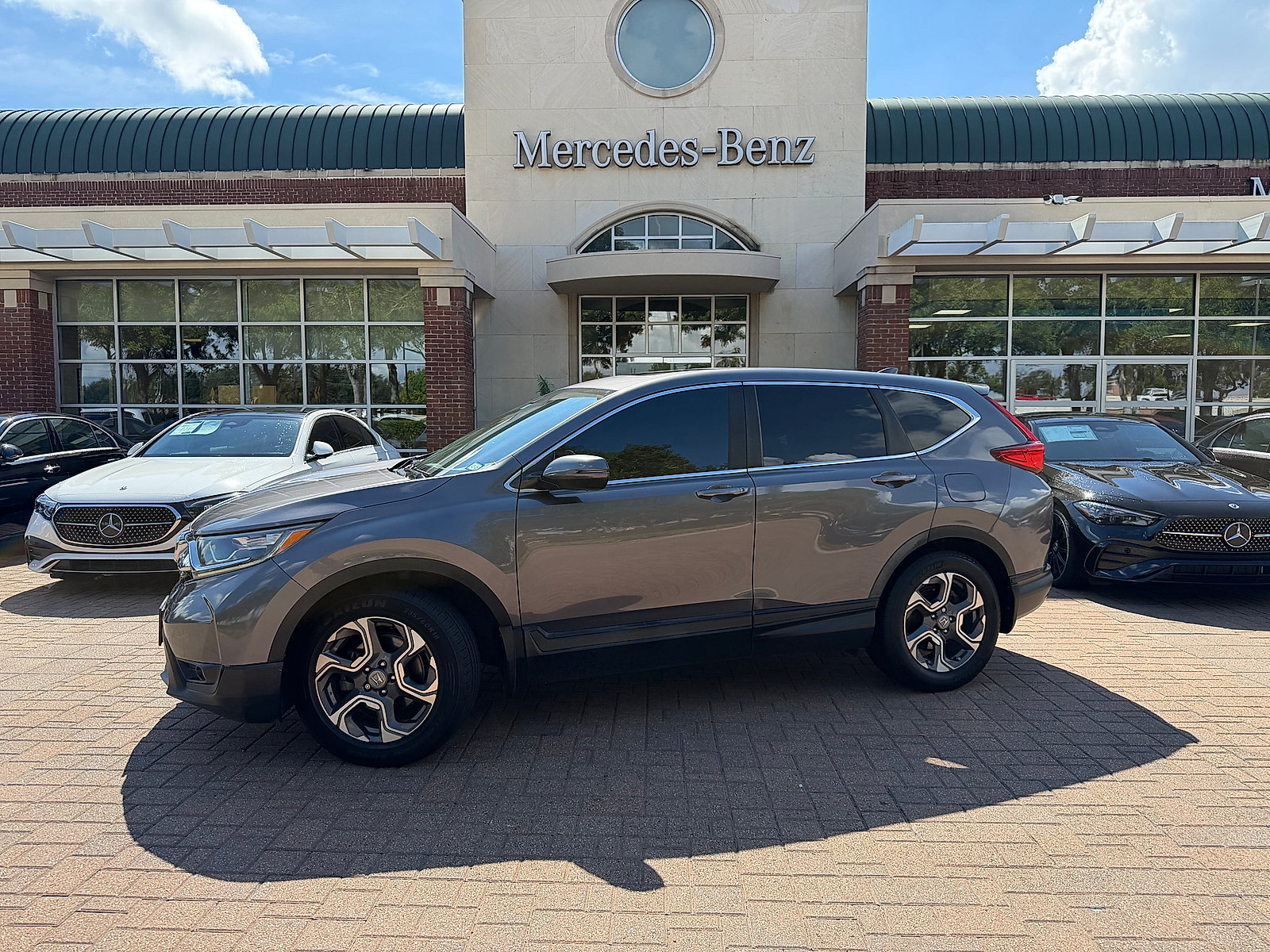 Used 2018 Honda CR-V EX-L image 1