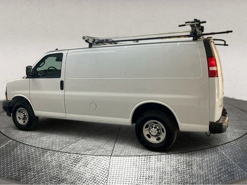 Used 2020 Chevrolet Express 2500 w/ Driver Convenience Package image 5