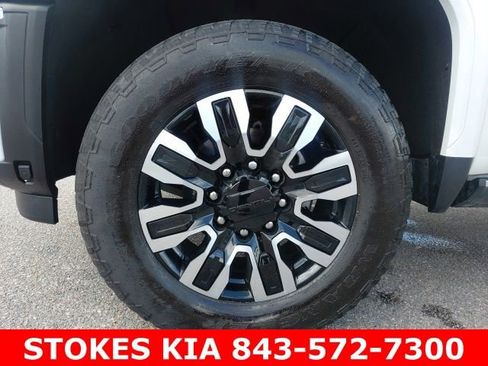 Used 2024 GMC Sierra 3500 Denali Ultimate image 10