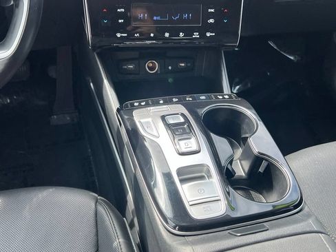 Certified 2022 Hyundai Tucson Limited AWD/4WD image 20