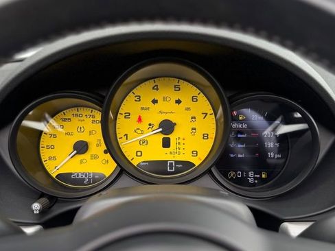 Certified 2021 Porsche 718 Boxster Spyder w/ Light Design Package RWD image 22