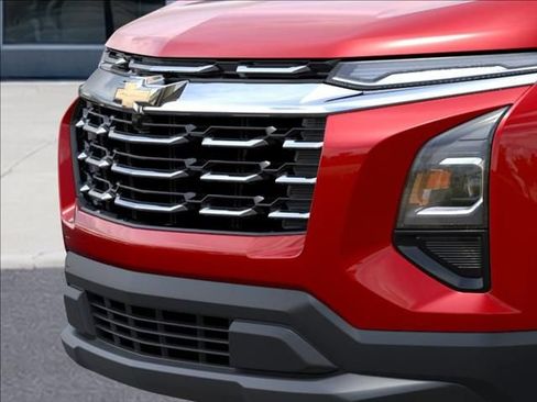 New 2026 Chevrolet Equinox LT w/ LPO, Floor Liner Package FWD image 13