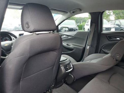 Used 2024 Chevrolet Malibu LT FWD image 11