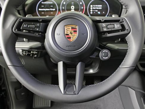 New 2026 Porsche Cayenne Coupe image 22