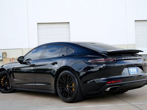 Used 2018 Porsche Panamera 4 AWD/4WD image 4