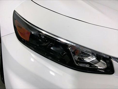 Used 2018 Chevrolet Malibu LS image 26