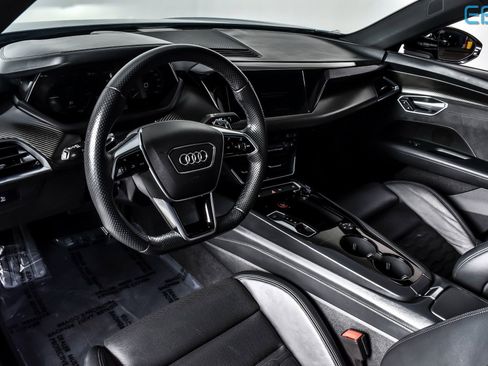 Used 2022 Audi e-tron GT Premium Plus w/ Performance Package image 15