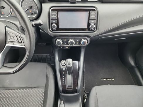 Used 2021 Nissan Versa S image 24