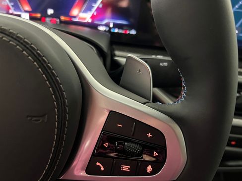 New 2026 BMW X6 M60i w/ Executive Package image 29