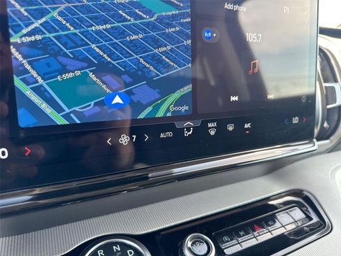 Certified 2025 Ford Expedition Active image 16