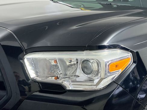 Used 2019 Toyota Tacoma SR w/ SR Convenience Package RWD image 11