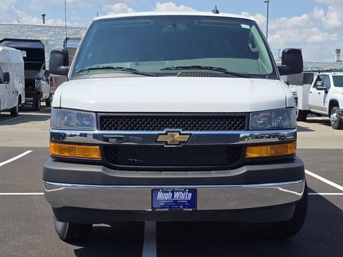 New 2026 Chevrolet Express 2500 Extended w/ Driver Convenience Package RWD image 7