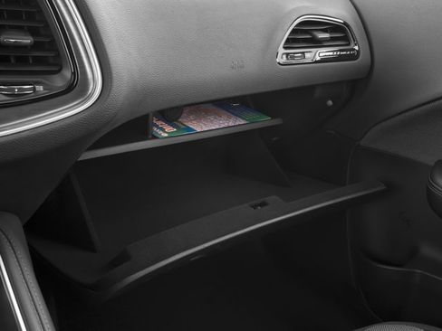 Used 2016 Dodge Challenger SXT image 19