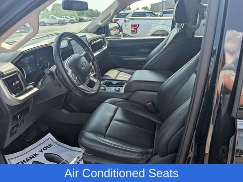 Used 2023 Ford Expedition XLT AWD/4WD image 14
