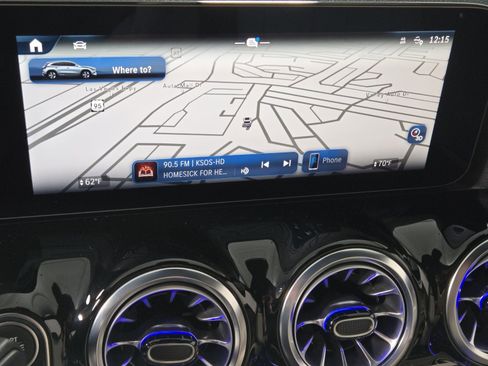 Used 2025 Mercedes-Benz GLA 250 image 27