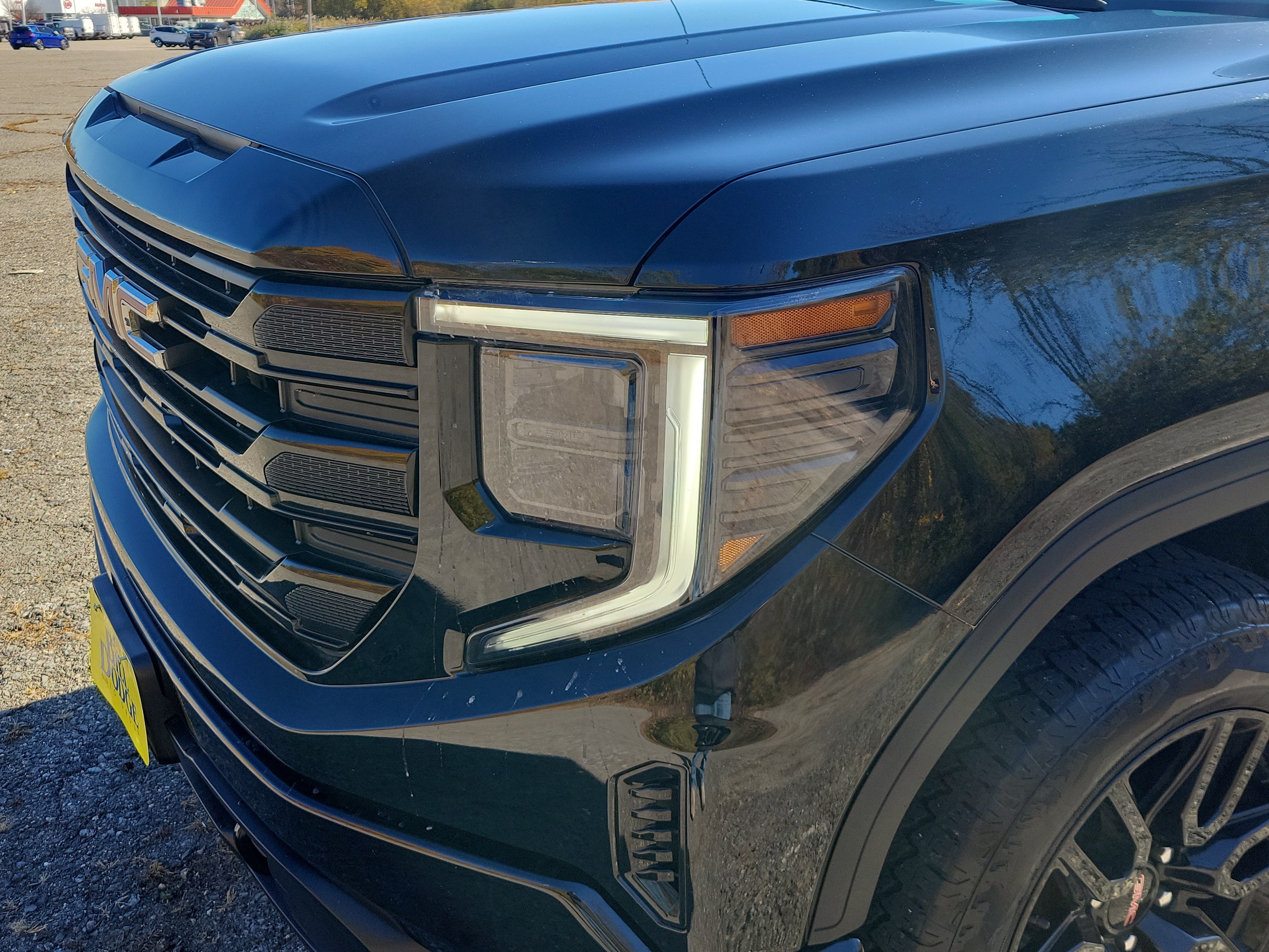 Used 2022 GMC Sierra 1500 Elevation AWD/4WD image 9