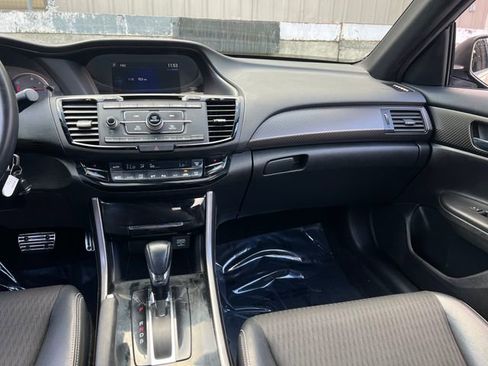 Used 2016 Honda Accord Sport image 14