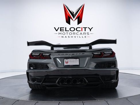 Used 2023 Chevrolet Corvette Z06 w/ Z07 Performance Package RWD image 19