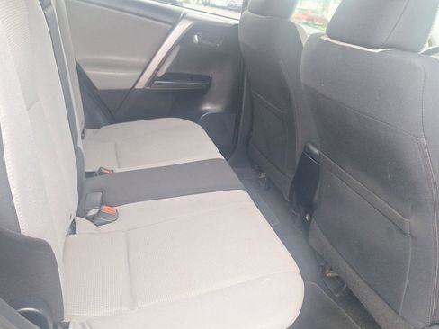 Used 2016 Toyota RAV4 XLE FWD image 17