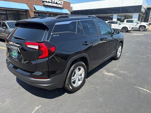 Certified 2023 GMC Terrain SLE w/ Driver Convenience Package FWD image 7