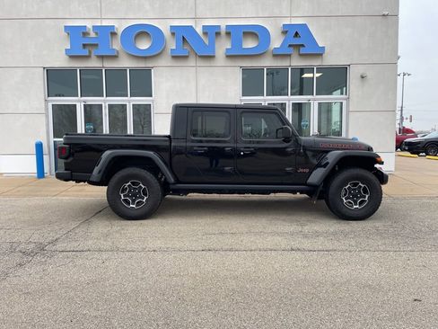 Used 2021 Jeep Gladiator Mojave w/ Cold Weather Group image 4