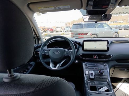 Used 2023 Hyundai Santa Fe SEL image 15