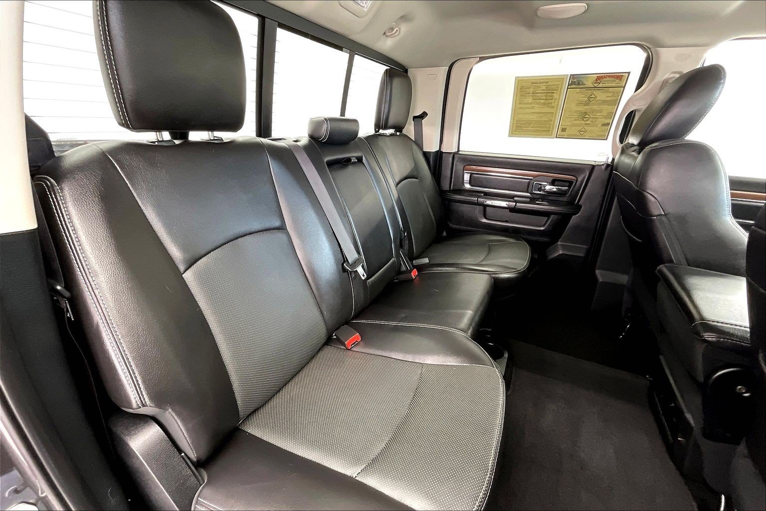 Used 2016 RAM 2500 Laramie AWD/4WD image 17