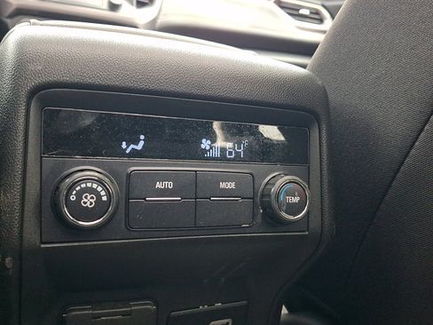 Certified 2023 GMC Acadia AT4 AWD/4WD image 13