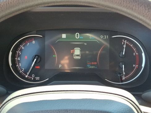 Used 2024 Toyota RAV4 XLE FWD image 22