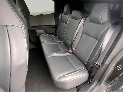Used 2025 Tesla Cybertruck AWD Crew Cab image 20