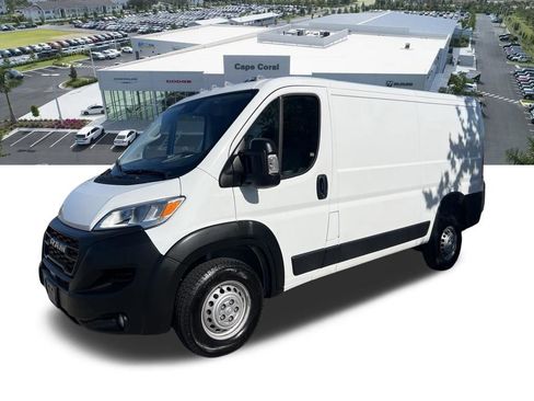 Used 2025 RAM ProMaster 2500 w/ Convenience Group FWD image 34