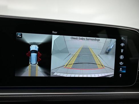 Used 2023 Mercedes-Benz GLE 350 4MATIC w/ Premium Package image 17