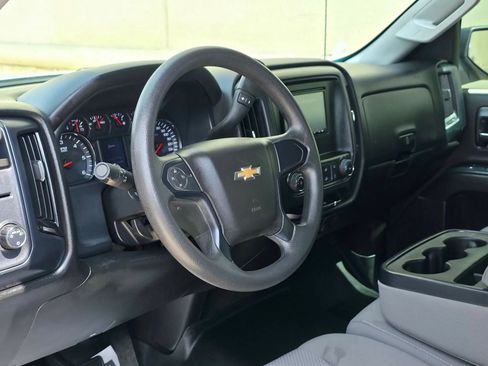 Used 2017 Chevrolet Silverado 1500 Custom w/ Custom Convenience Package RWD image 10