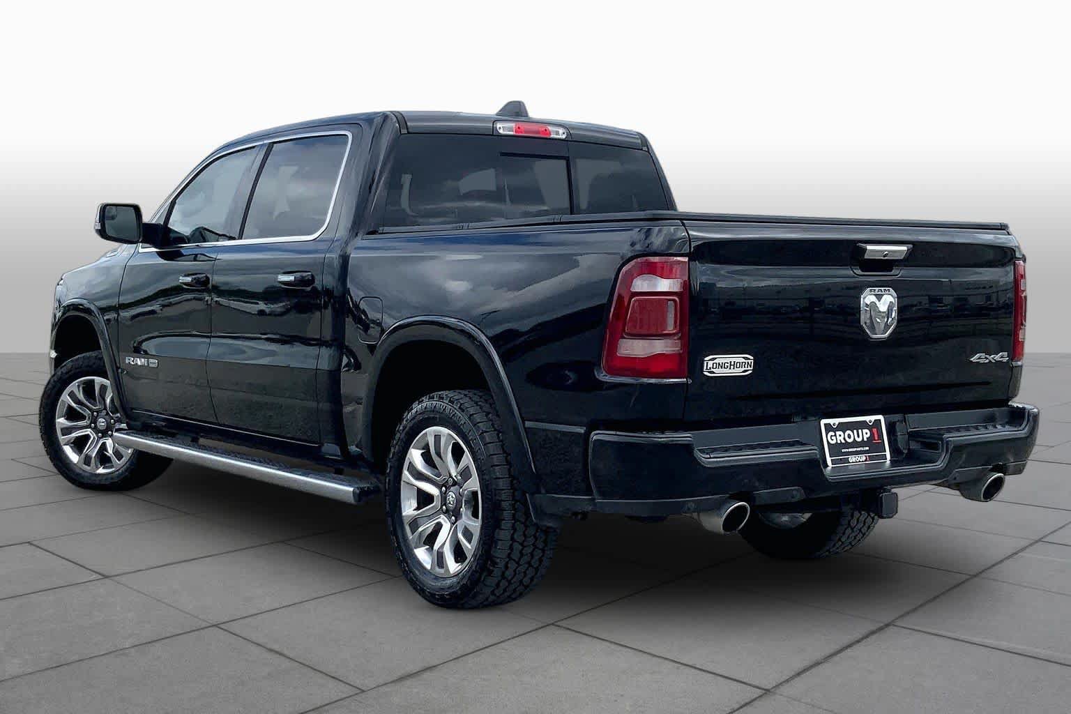 Used 2022 RAM 1500 Limited w/ Body Color Bumper Group AWD/4WD image 12