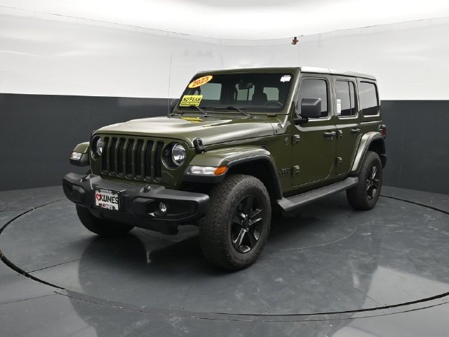 Used 2023 Jeep Wrangler Unlimited Sahara AWD/4WD image 4
