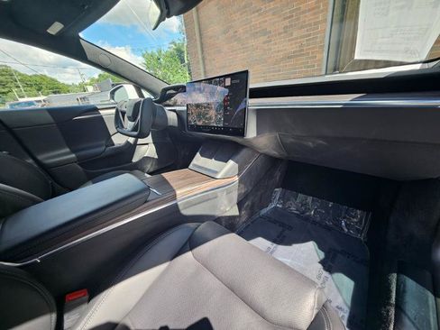 Used 2023 Tesla Model S AWD/4WD image 58