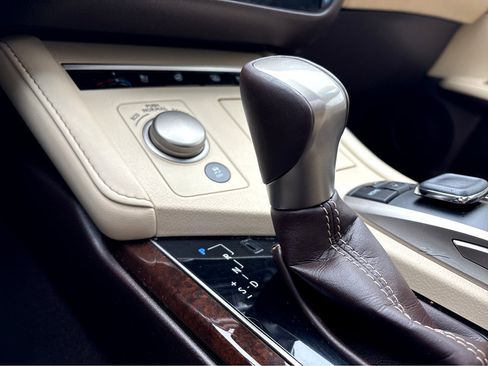 Used 2018 Lexus ES 350 image 24