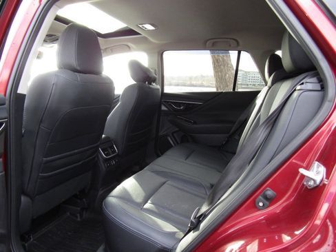 Used 2024 Subaru Outback Limited image 11