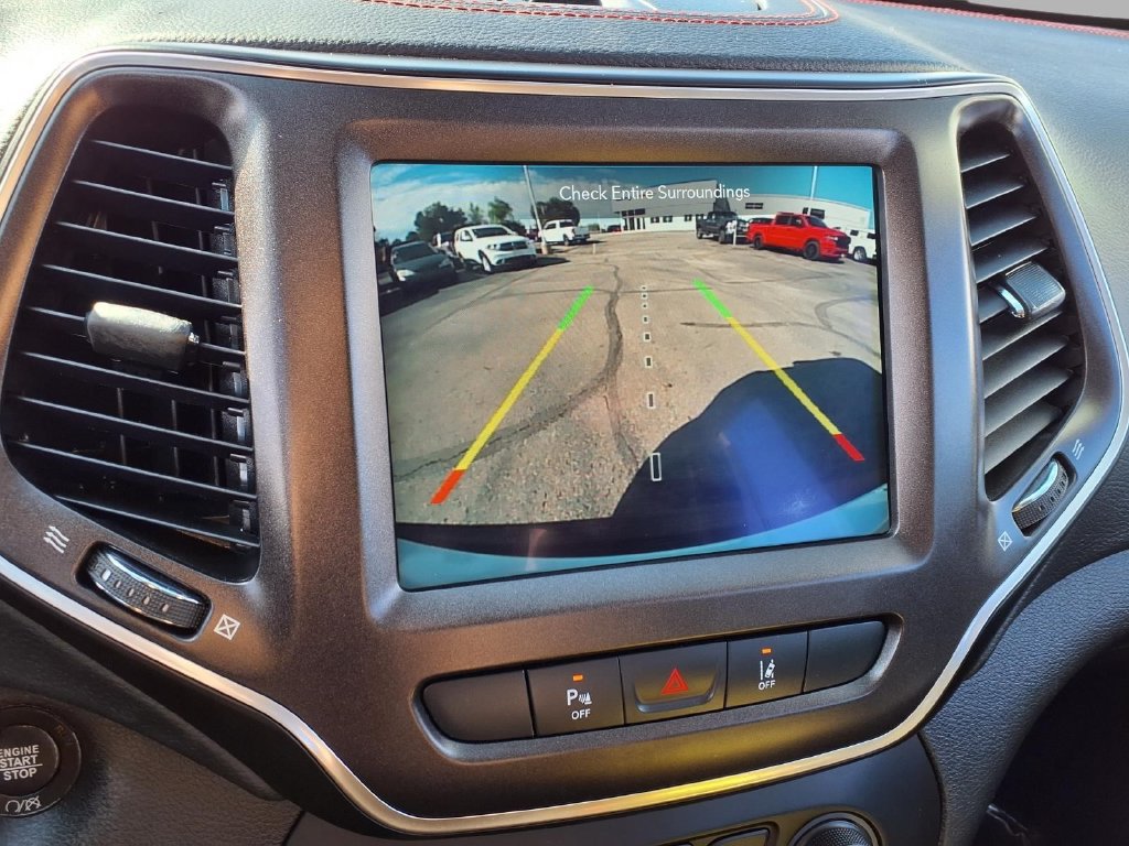 Used 2021 Jeep Cherokee Trailhawk w/ Sun, Sound & Nav Group AWD/4WD image 7