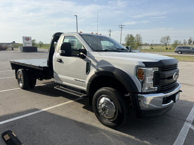 Used 2017 Ford F450 XL w/ Power Equipment Group AWD/4WD image 3