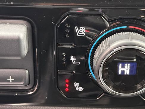 Used 2024 Chevrolet Silverado 1500 LTZ w/ Technology Package image 30