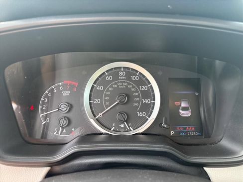 Used 2021 Toyota Corolla LE FWD image 25