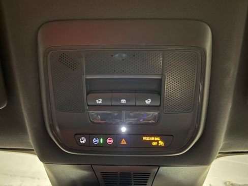 Used 2024 Honda Prologue Elite image 9