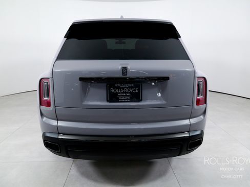 Certified 2024 Rolls-Royce Cullinan Black Badge image 9