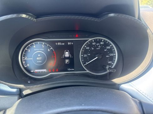 New 2025 Nissan Versa SV w/ Trunk Package image 3