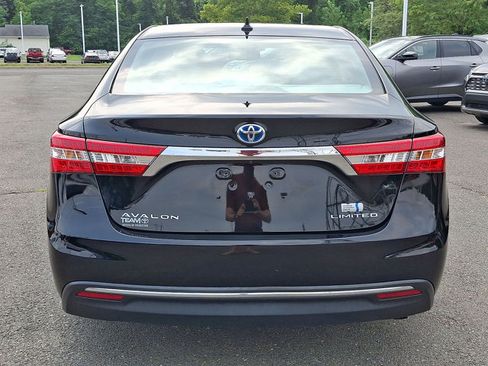 Used 2014 Toyota Avalon Limited FWD image 24