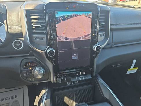 New 2026 RAM 1500 Laramie AWD/4WD image 24