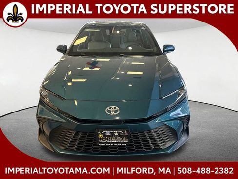 New 2026 Toyota Camry SE FWD image 1