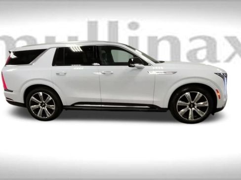 New 2026 Cadillac Escalade IQL Luxury w/ LPO, Floor Liner Package image 57